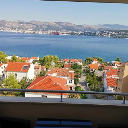 Leki Ciovo شقة